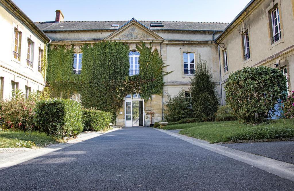 Logis Des Grands Chapeaux Bayeux Zewnętrze zdjęcie